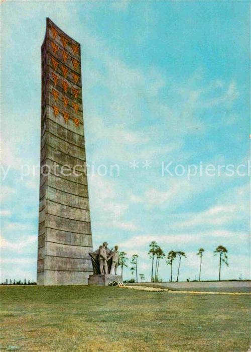 Denkmal Sachsenhausen Mahnmal Plastikgruppe Nat