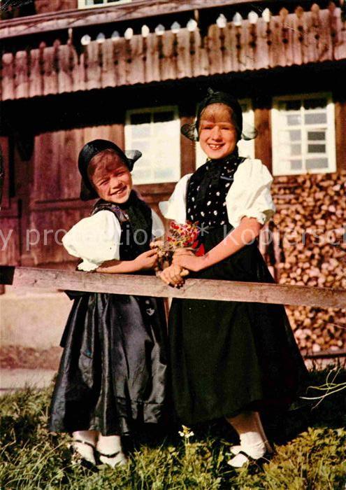 Trachten Schwarzwald Gutach Mädchen