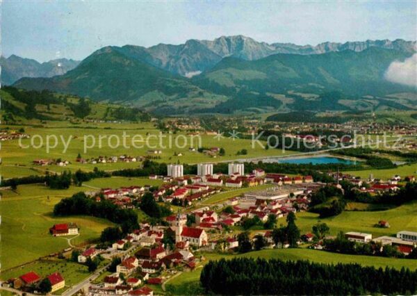 Blaichach Allgaeu Fliegeraufnahme mit Daumengruppe