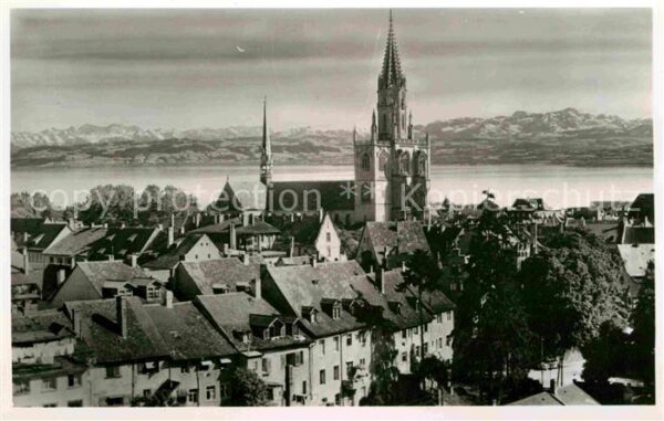 Konstanz Bodensee Stadtbild mit Kirche Blick zum Säntis A