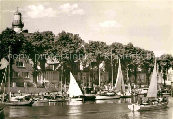 Warnemuende Ostseebad Am Strom Segelboote Leuchtturm