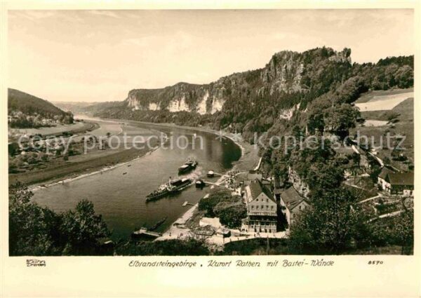 Rathen Saechsische Schweiz Elbe mit Basteiwände Elbsandsteingebirg