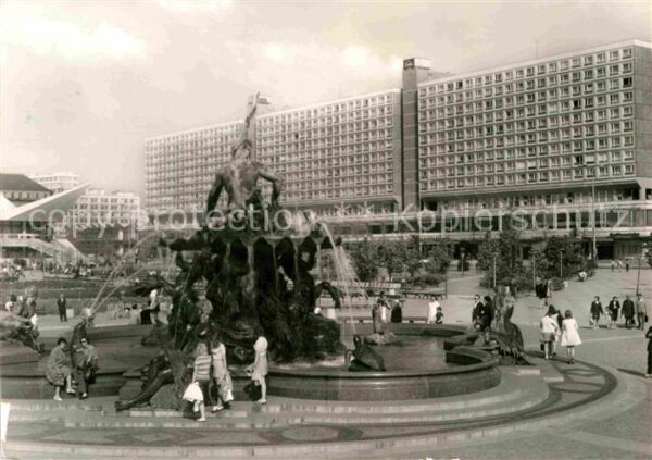 Berlin Neptunbrunnen Rathausstrasse