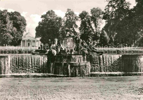 Ludwigslust Schlossplatz und Kaskaden