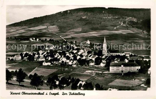 Oberwiesenthal Erzgebirge Gesamtansicht Kurort mit Fichtelberg Er