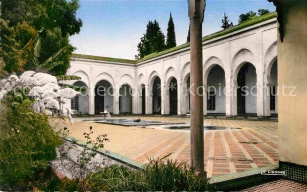 Fes Fez Maroc La Cour d_honneur