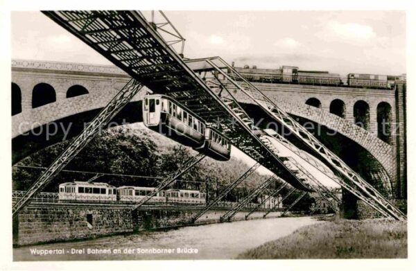 Wuppertal Drei Bahnen an der Sonnborner Brücke