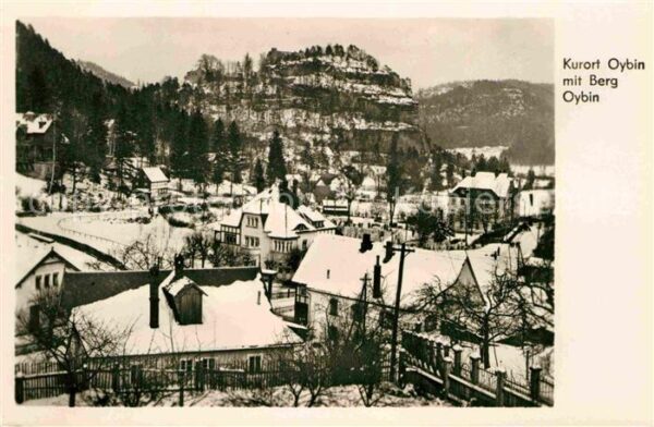 Oybin Stadtblick mit Berg Oybin