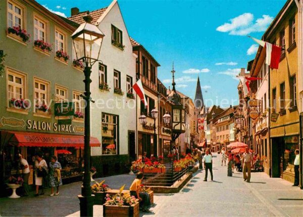 Ahrweiler Ahr Fussgängerzone Niederhutstrasse Blick z