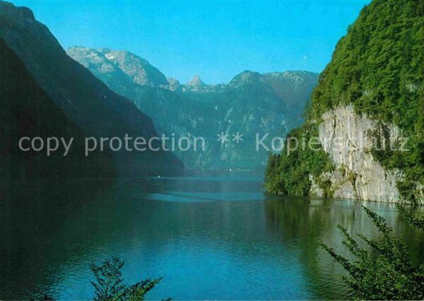 Koenigsee Berchtesgaden Blick vom Malerwinkel mit St Bartholomä