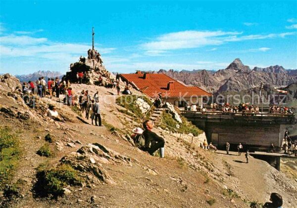 Nebelhorn Gipfelhütte Gipfelkreuz Blick auf Zugsp