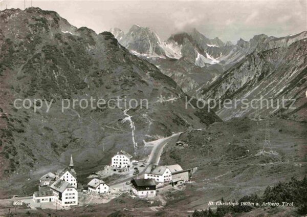 St Christoph Arlberg Wintersportplatz im Sommer Alpenpanoram