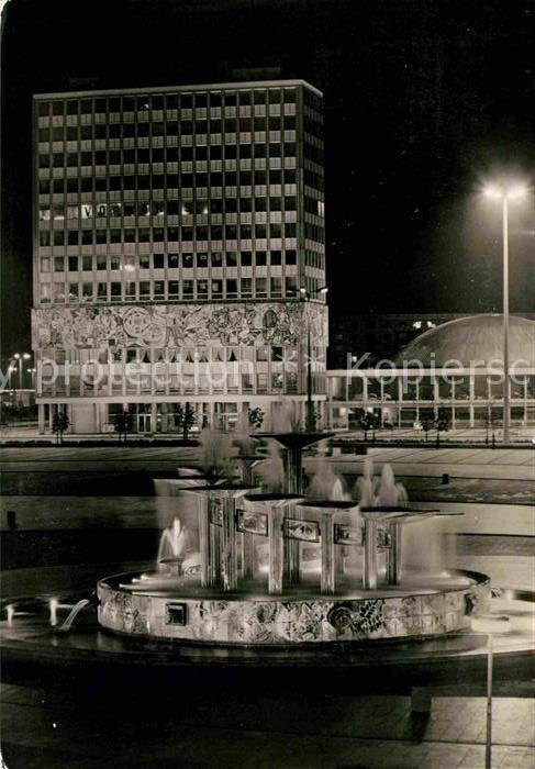 Berlin Haus des Lehrers Brunnen Alexanderplatz