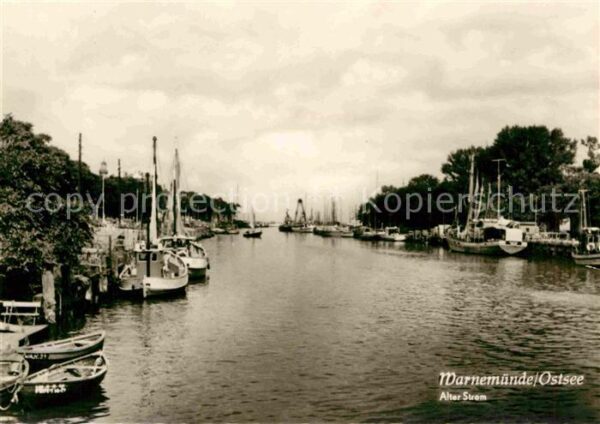 Warnemuende Ostseebad Alter Strom Boote Fischkutter