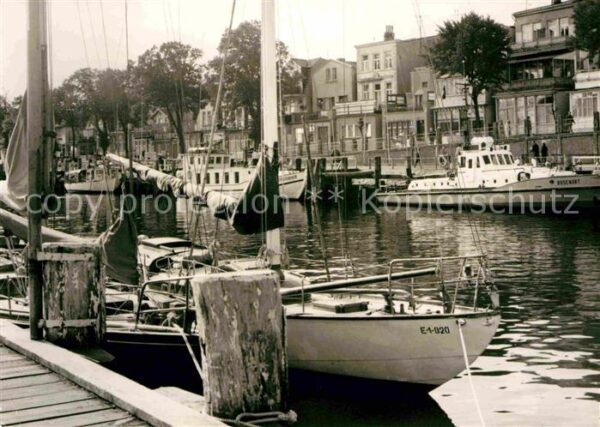 Warnemuende Ostseebad Alter Strom