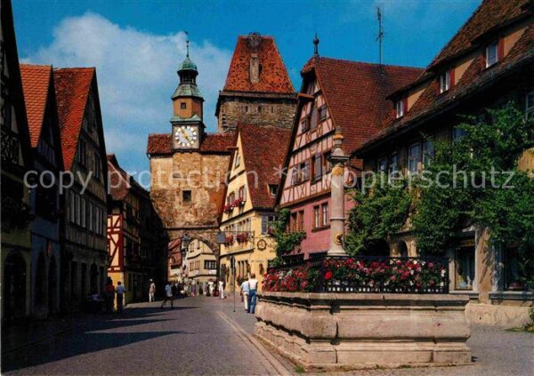 Rothenburg Tauber Röderbogen mit Markusturm Brunnen Altst