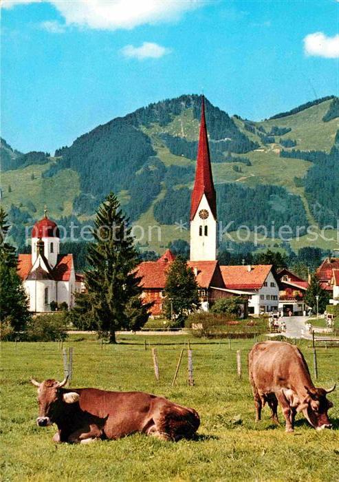 Fischen Allgaeu Ortsansicht mit Kirche Viehweide Kühe W