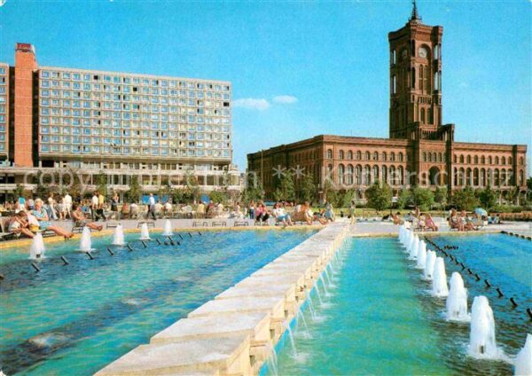 Berlin Rathaus Wasserspiele