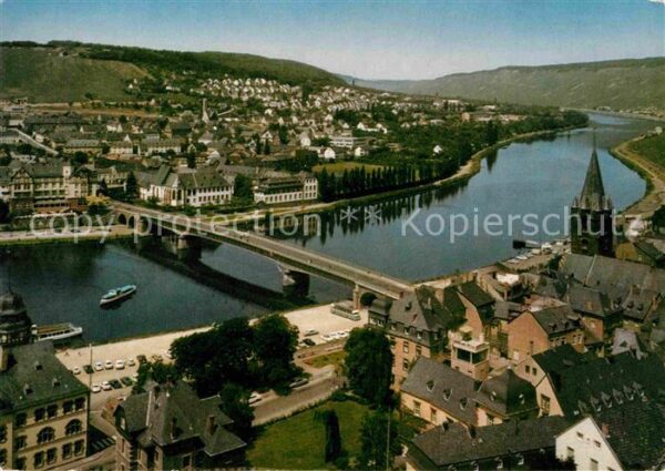 Bernkastel-Kues Fliegeraufnahme Moselpartie
