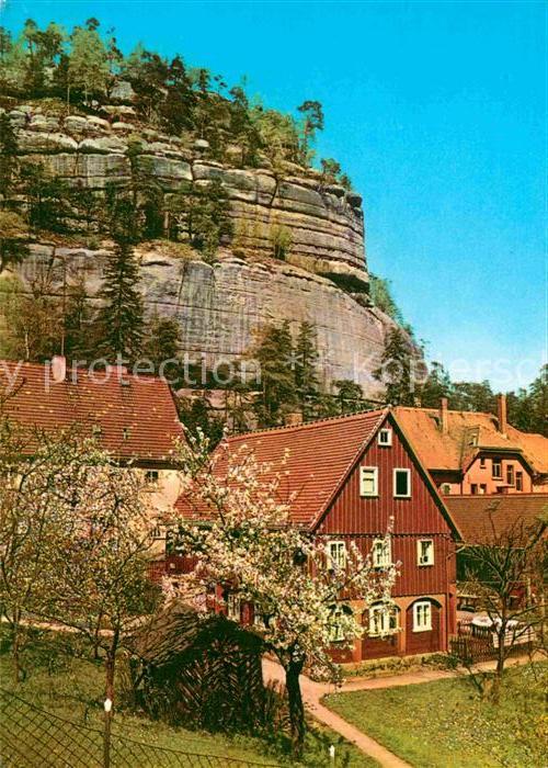 Oybin Ortspartie mit Felsen