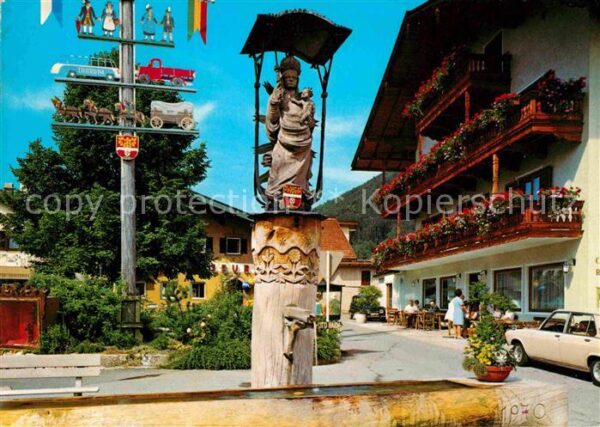 Ruhpolding Am Dorfbrunnen