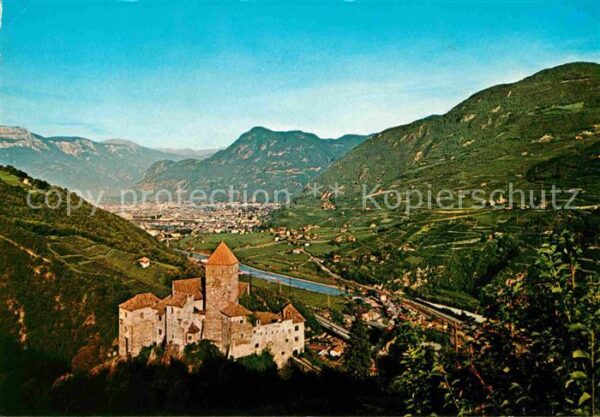 Bozen Suedtirol Panorama Schloss Karneid