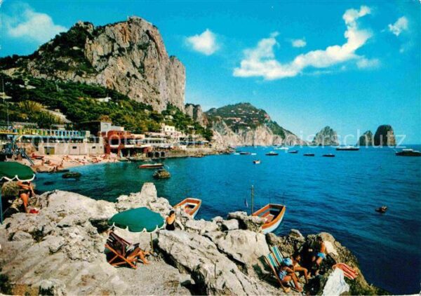 Capri Marina Piccola e Faraglioni