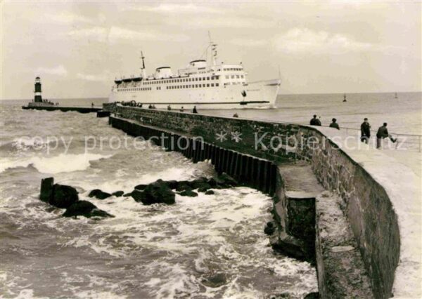 Faehre Ferry Bac Traghetto-- Warnemünde