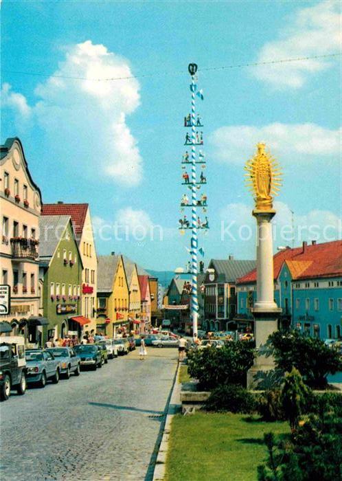 Waldkirchen Niederbayern Stadtplatz Mariensäule Maibaum