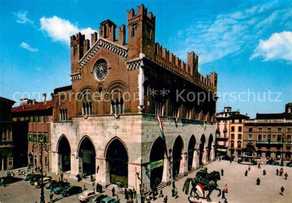 Piacenza Pferdeplatz Gothischer Palast