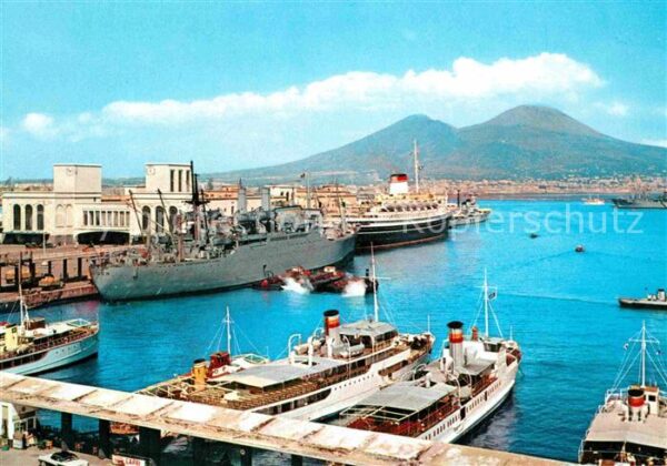Napoli Neapel Hafen Vesuv