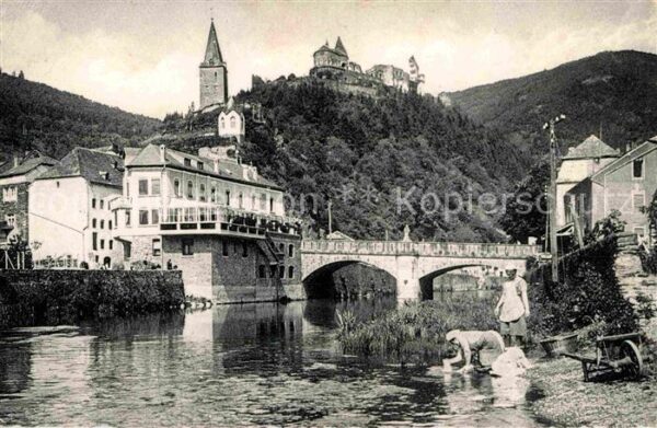 Vianden Le Pont et les Ruines Chateau