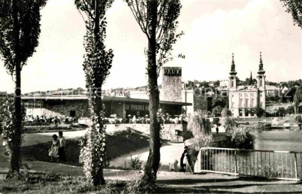Budapest Kosztolanyi Dezsö ter Park etterem