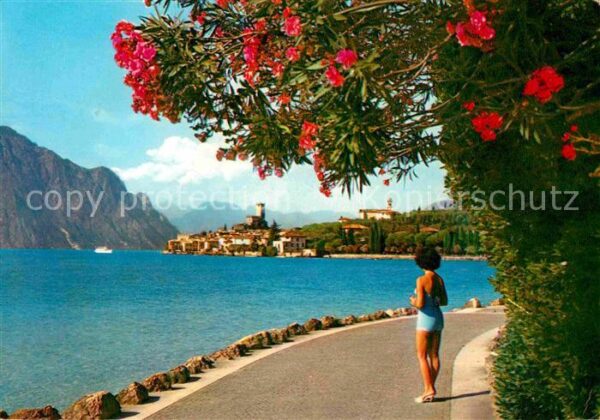 Malcesine Lago di Garda La passeggiata Uferpromenade Gardasee
