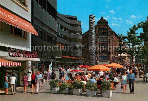 Hamburg Partie am Mönckebergbrunnen Strassencaf