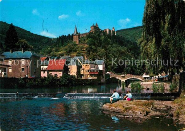 Vianden Chateau Hockelstour et Pont sur l'Our