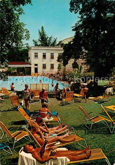 Badenweiler Thermalschwimmbad im Markgrafenbad Kuro