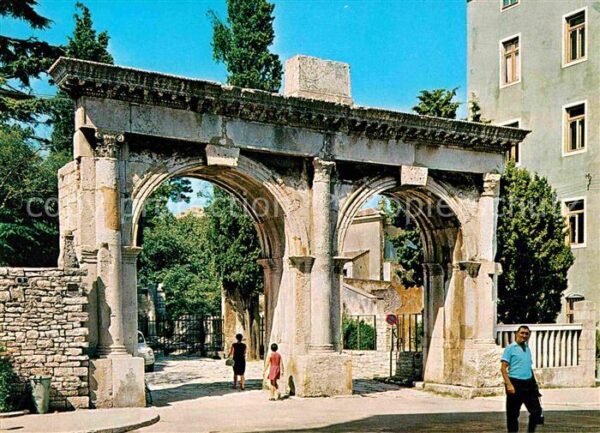 Pola Pula Croatia Dvonja vrata