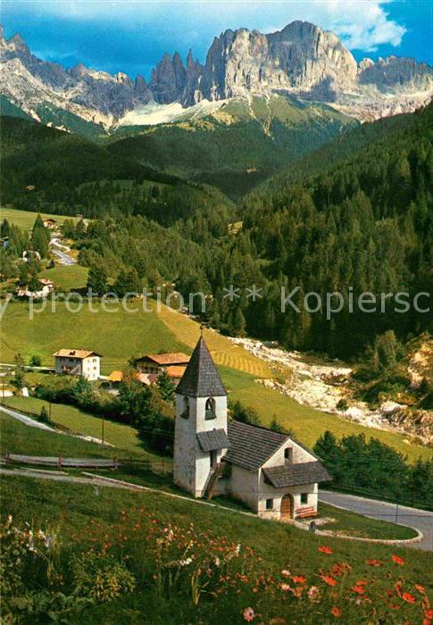 Dolomiten St Cyprian Kirchlein mit Rosengarten