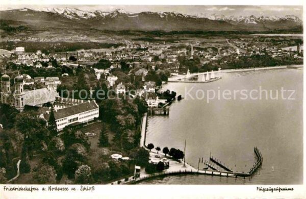 Friedrichshafen Bodensee mit Schloss Alpenpanorama Fliegeraufnah