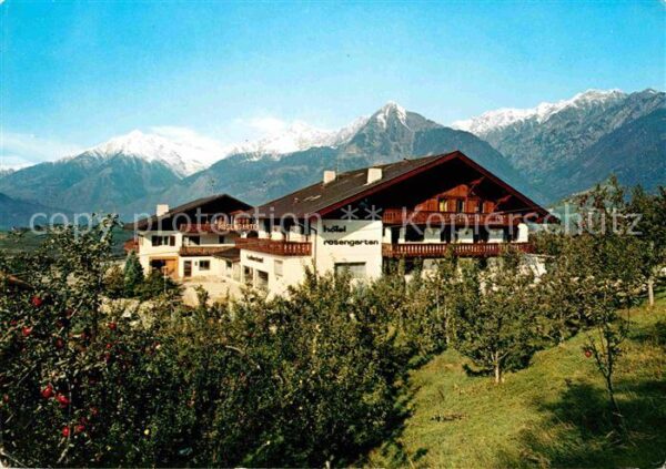 Schenna Meran Hotel Rosengarten Obstwiesen Alpen