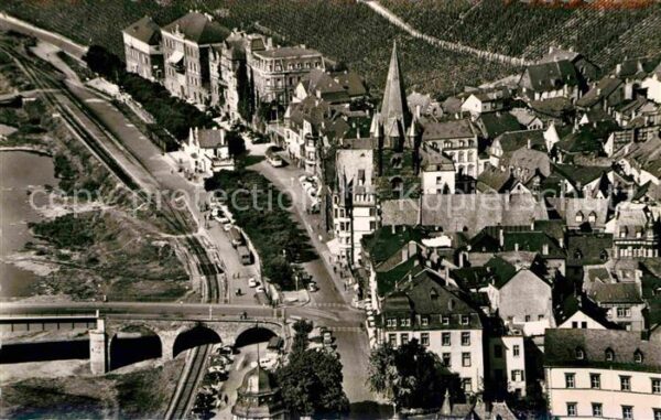 Bernkastel-Kues Fliegeraufnahme Moselpartie