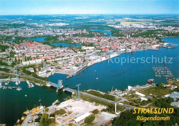 Stralsund Mecklenburg Vorpommern Fliegeraufnahme mit Ziegelgrabenbrücke