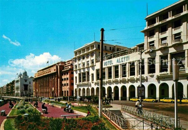 Alger Algerien Zirout Youcef Avenue