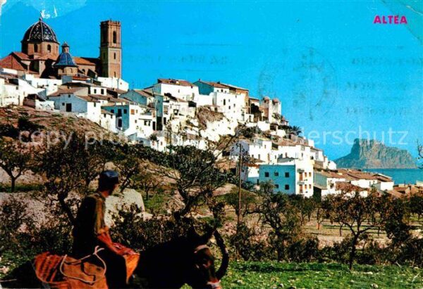 Altea Vista pintoresca Al fondo el Penon de I