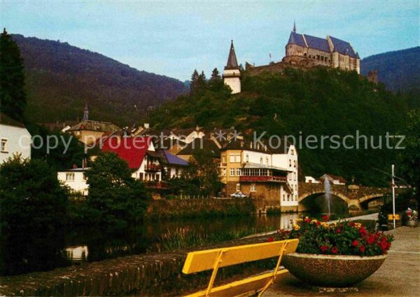 Vianden Vue pittoresque avec chateau