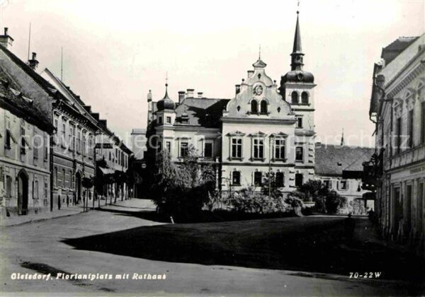 Gleisdorf Floriansplatz mit Rathaus