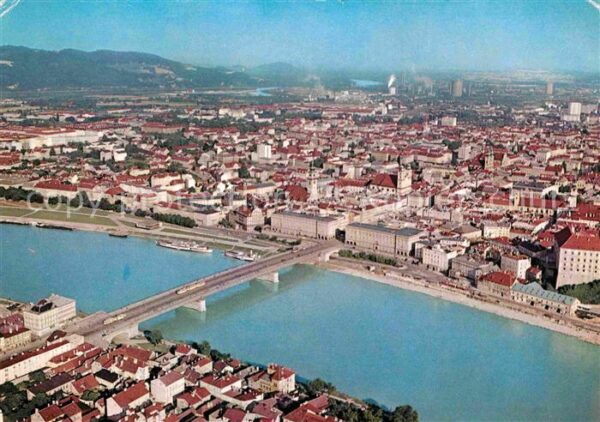 Linz Donau Fliegeraufnahme