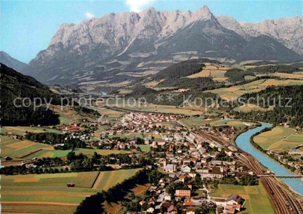 Bischofshofen Fliegeraufnahme mit Tennengebirge