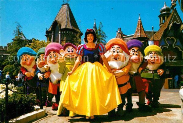Disneyland California Snow White and the seven Dwarfs Schneew